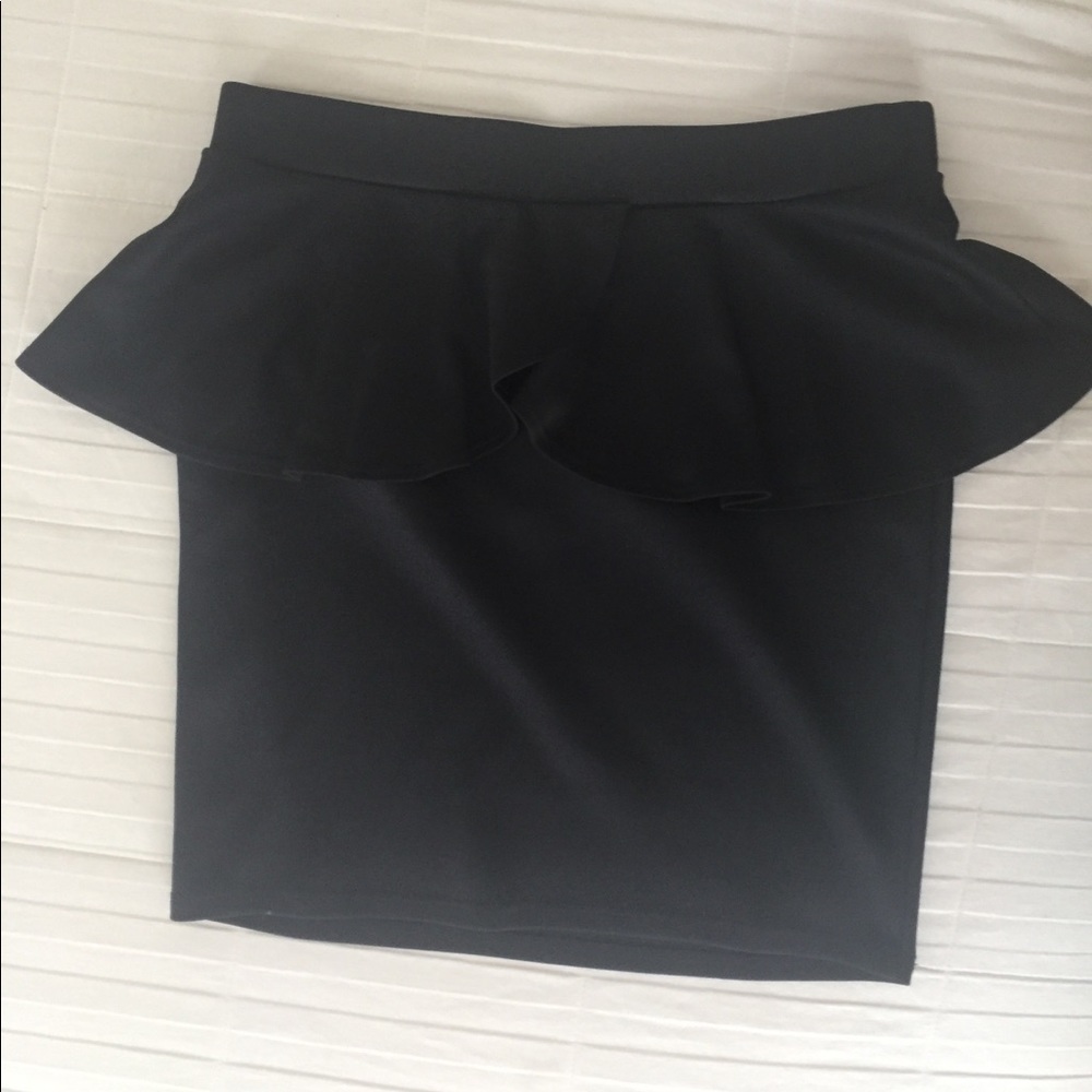 Black pencil skirt with flare